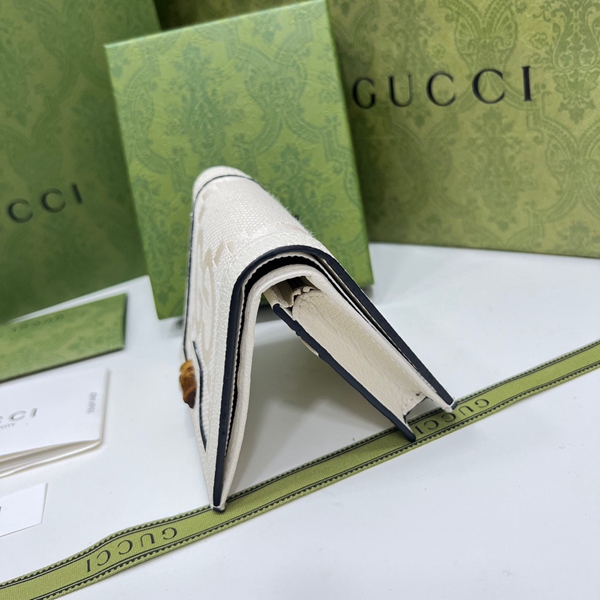 グッチ財布コピー内部構造